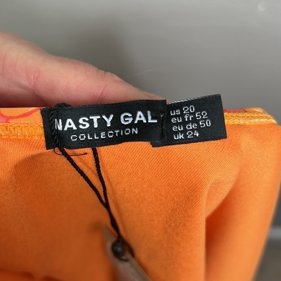 NWT Nasty Gal Floral One Piece Swimsuit 24 Orange Floral Daisy High Cut Plus Sz - Picture 9 of 11